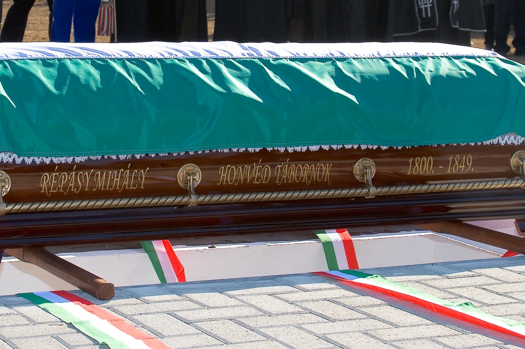 Répásy Mihály, honvéd tábornok, temetése, temetés